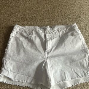 Seven7 Women's Crisp White Jean Shorts